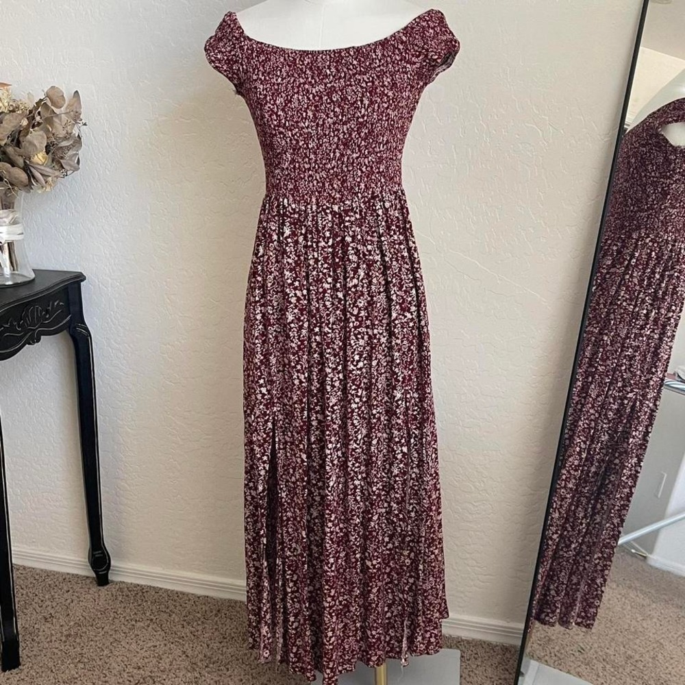 Leo‎ Rosi Red Floral Off-Shoulder Maxi Dress